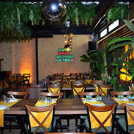 Nagas & Restaurant At Historical Part Of فندق *