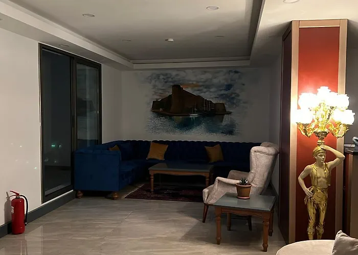 Hotell Nagas & Restaurant At Historical Part Of *